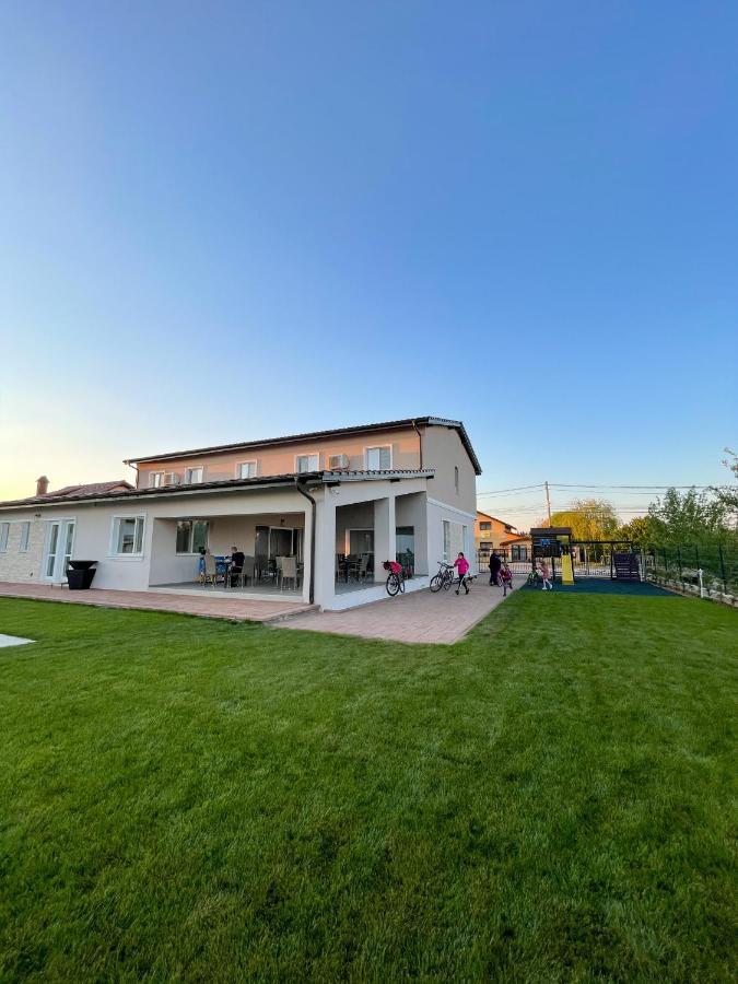 Pensiunea Agroturistica Marco Dumbravita  Exterior photo